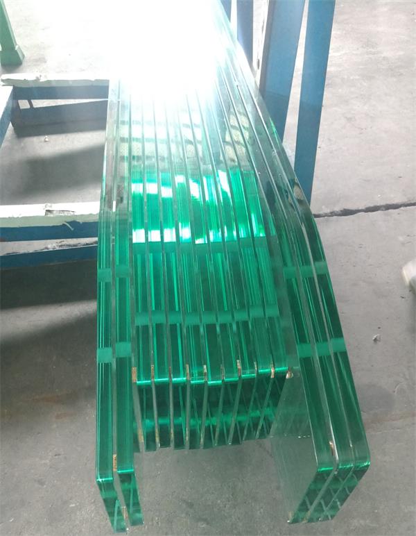 19mm tempered glass fin-polished edge