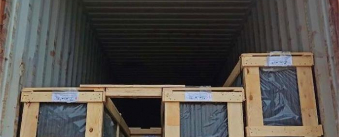 INSULATED GLASS WOOD PACKING &LOADING IN CONTAINER