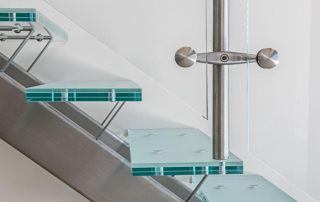 glass railing post and glass stairs(1)