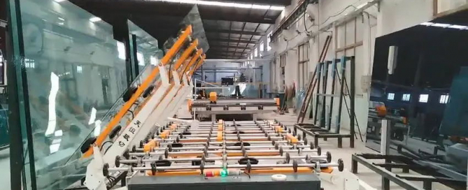 Covid-19 caused glass processing factories lack of orders t okeep production