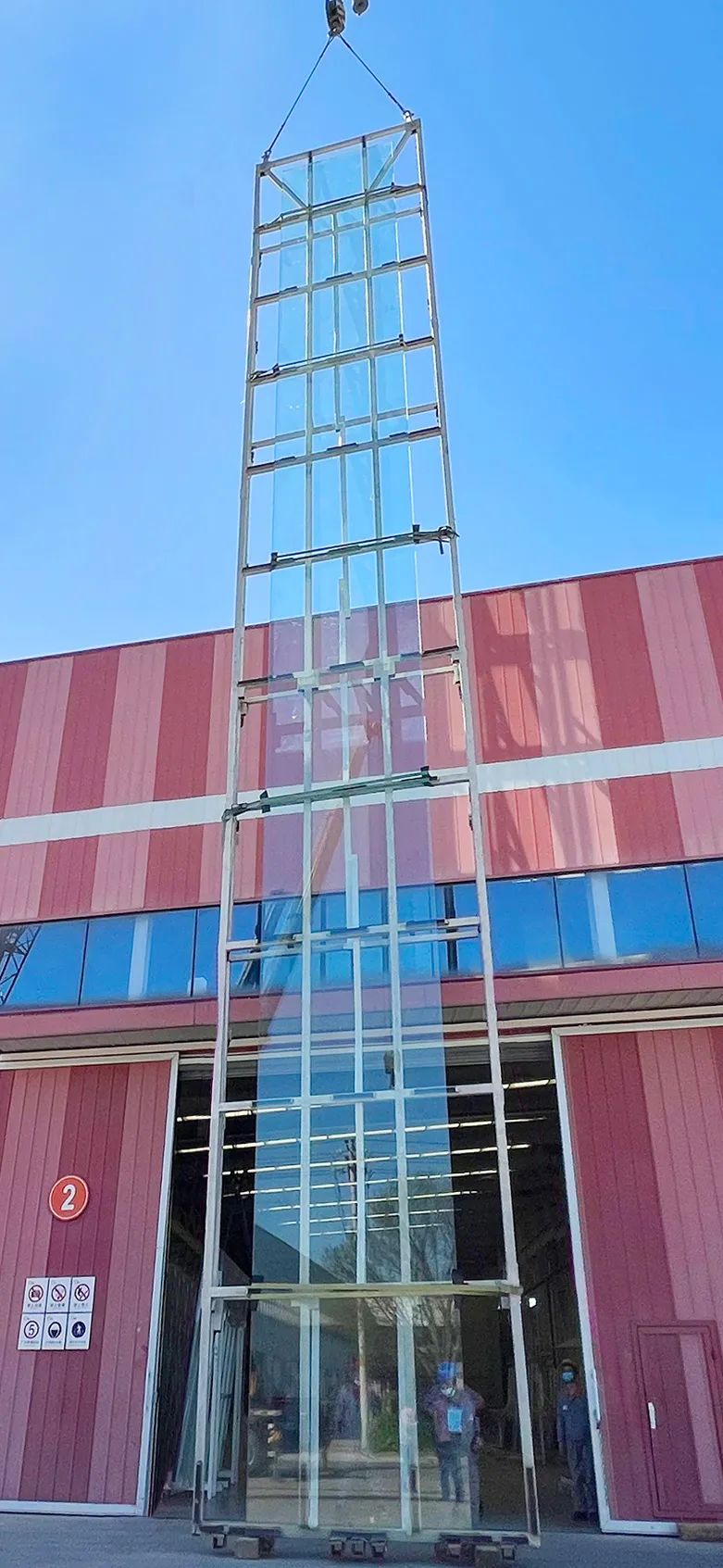 Tianjin Northglass produced 23M ultra long SGP laminated glass